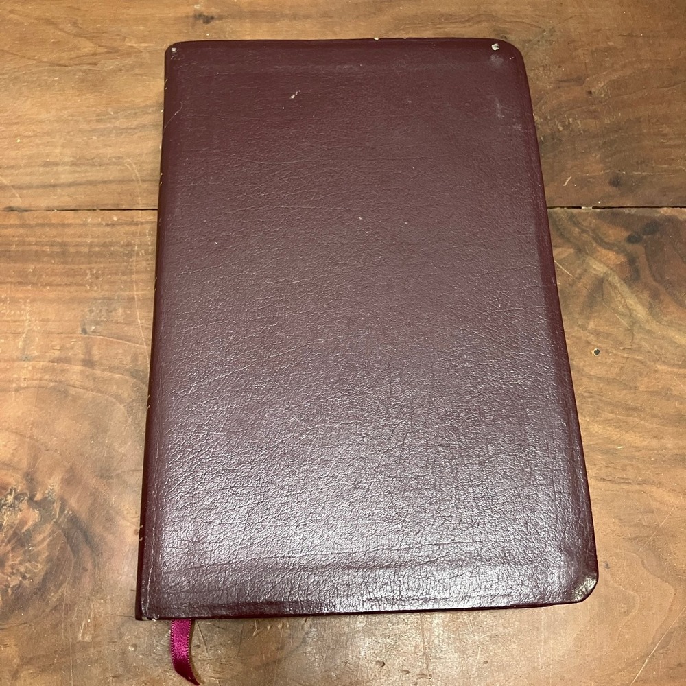 Holy Bible ESV Classic Reference Crossway 2001 Gold Gilt Pages Ribbon Bonded Lea